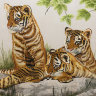 Шёлковая картина "Три тигренка"