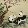 Картины из шелка "Две панды на лужайке"